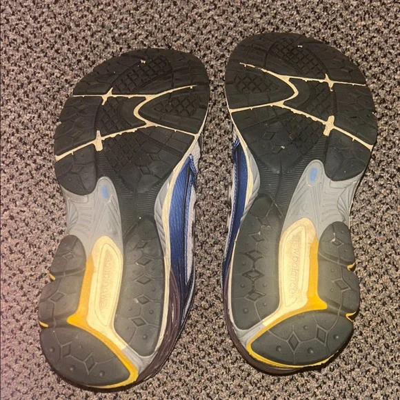 New Balance White and Navy Sneakers(USED NO BOX) - Picture 4 of 6